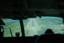 Anflug auf Dreckpiste in Fort Yukon