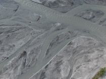 Meandrierender Fluss am Dalton Highway